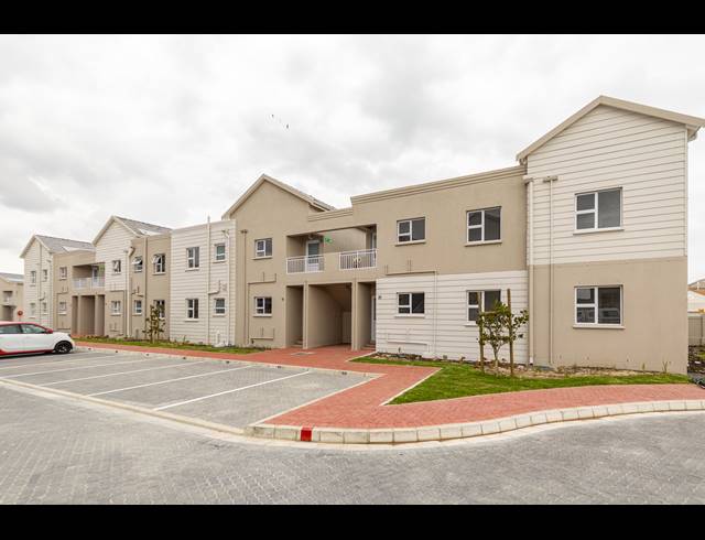 2 BEDROOM APARTMENT TO LET IN SUNNINGDALE